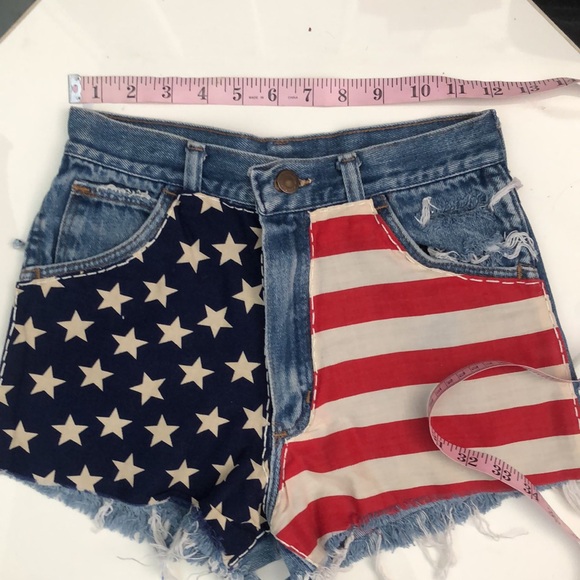 Vintage Wrangler cut off Jean shorts USA - Picture 2 of 5
